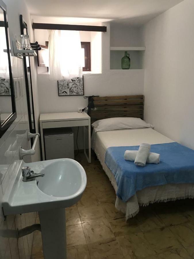 Casa De Huespedes La Pena Hotel Ibiza Town Ngoại thất bức ảnh